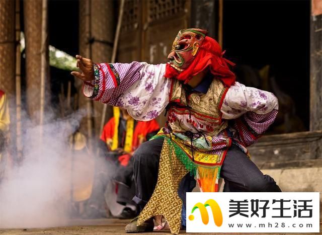 汉族最古老的祭神跳鬼驱瘟避疫舞蹈—傩戏(图5) 汉族最古老的祭神跳鬼驱瘟避疫舞蹈—傩戏(图5)