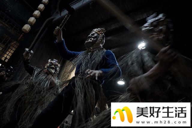 汉族最古老的祭神跳鬼驱瘟避疫舞蹈—傩戏(图4) 汉族最古老的祭神跳鬼驱瘟避疫舞蹈—傩戏(图4)