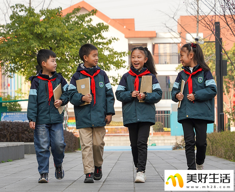 重庆市多所中小学开学(图4)