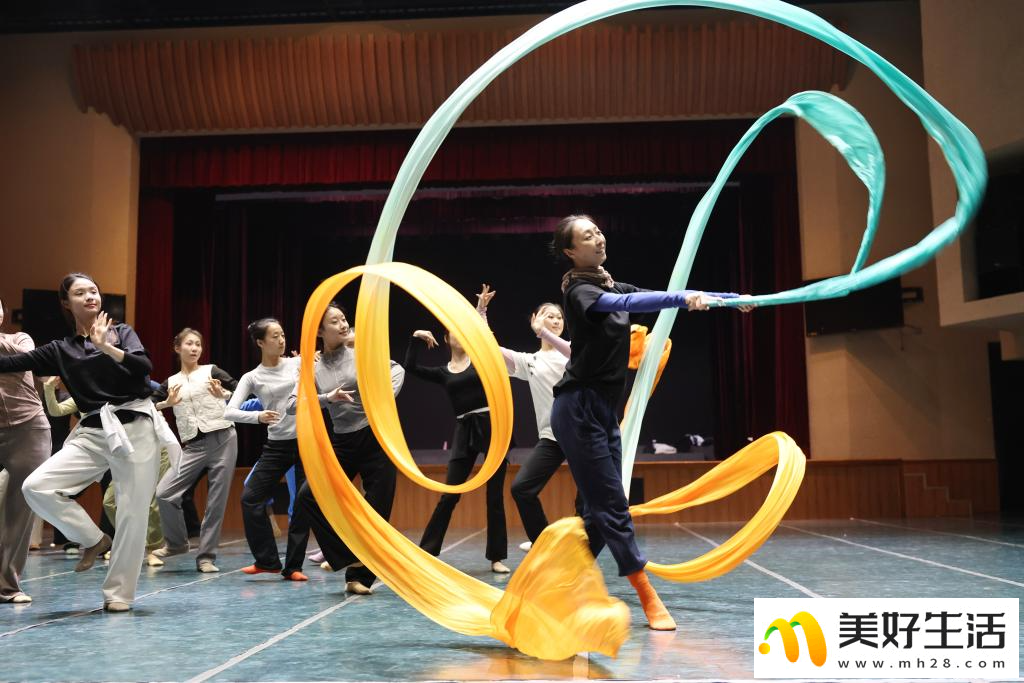 舞从敦煌来(图3)