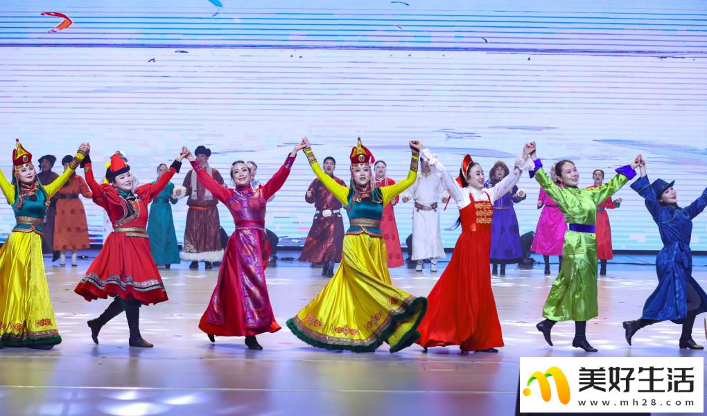 内蒙古自治区第二十一届冰雪那达慕专场文艺晚会燃情上演(图14)