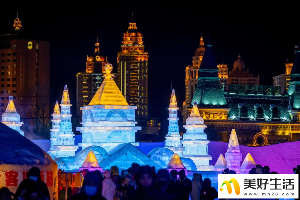 第二十二届中国·满洲里中俄蒙国际冰雪节开幕(图1)